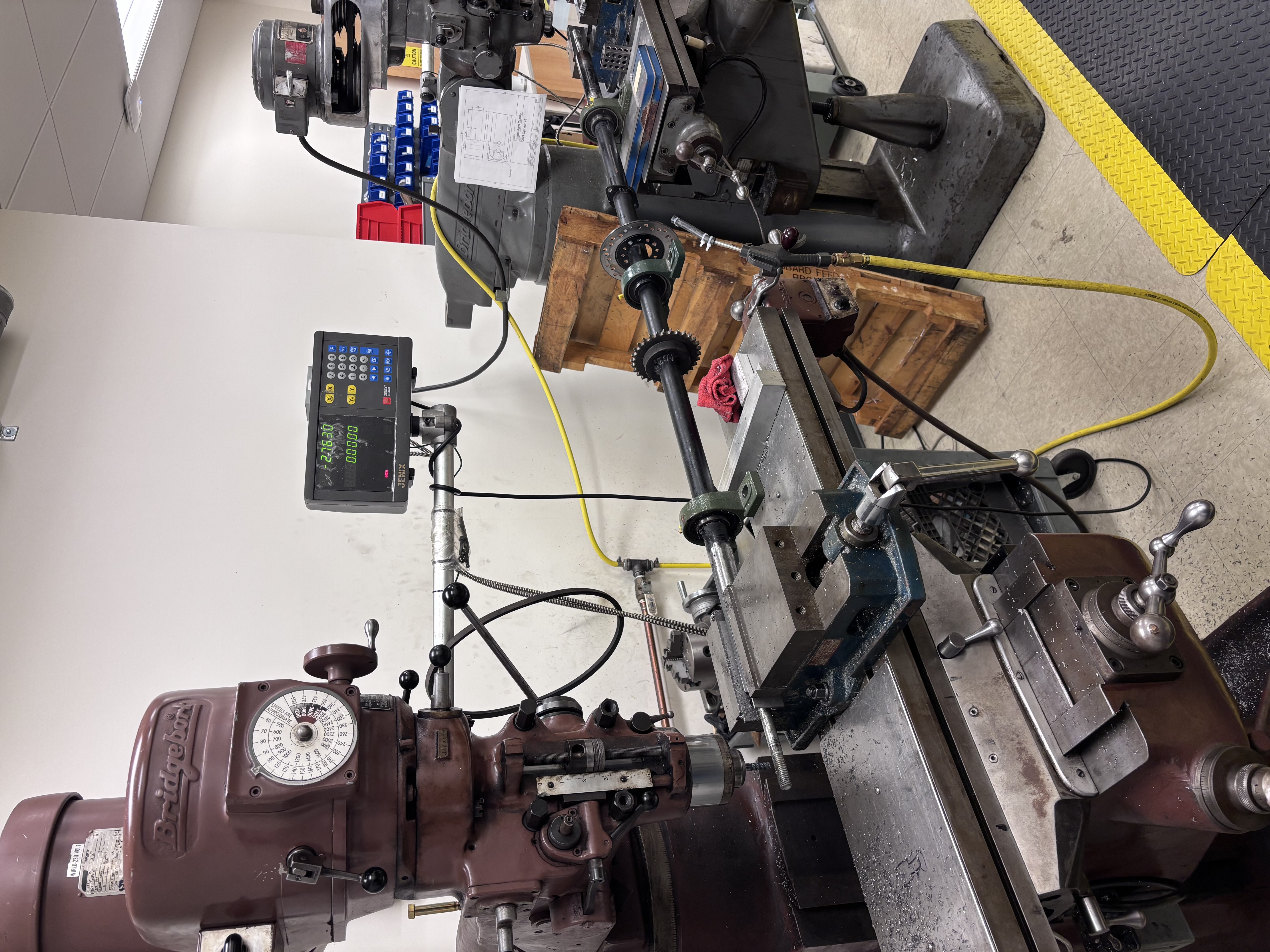 Machining a keyway into a railcart axle